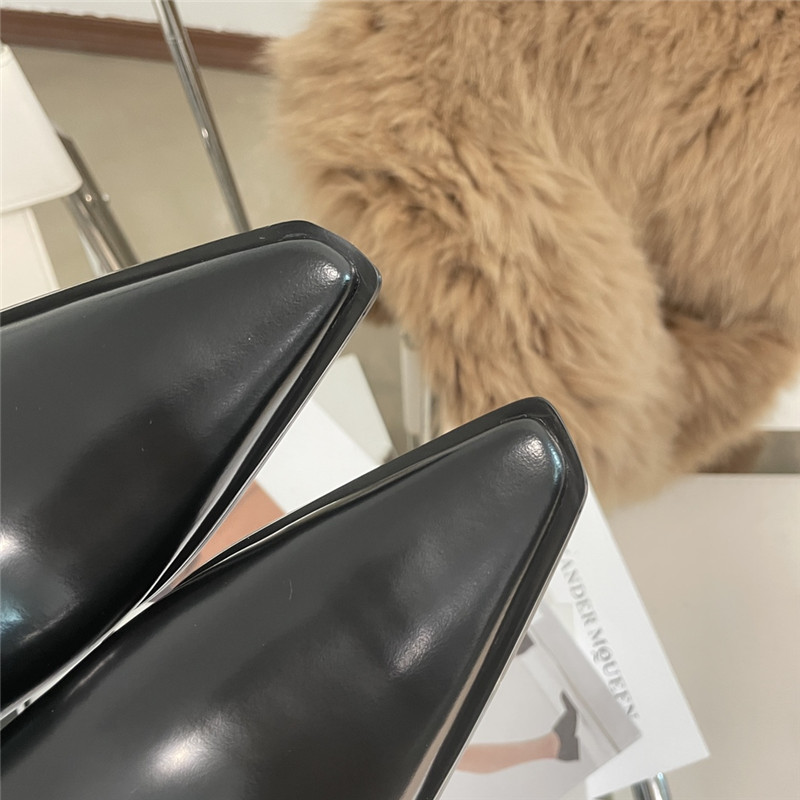 b0tt*ga Ven*ta tex pointed toe ankle boots