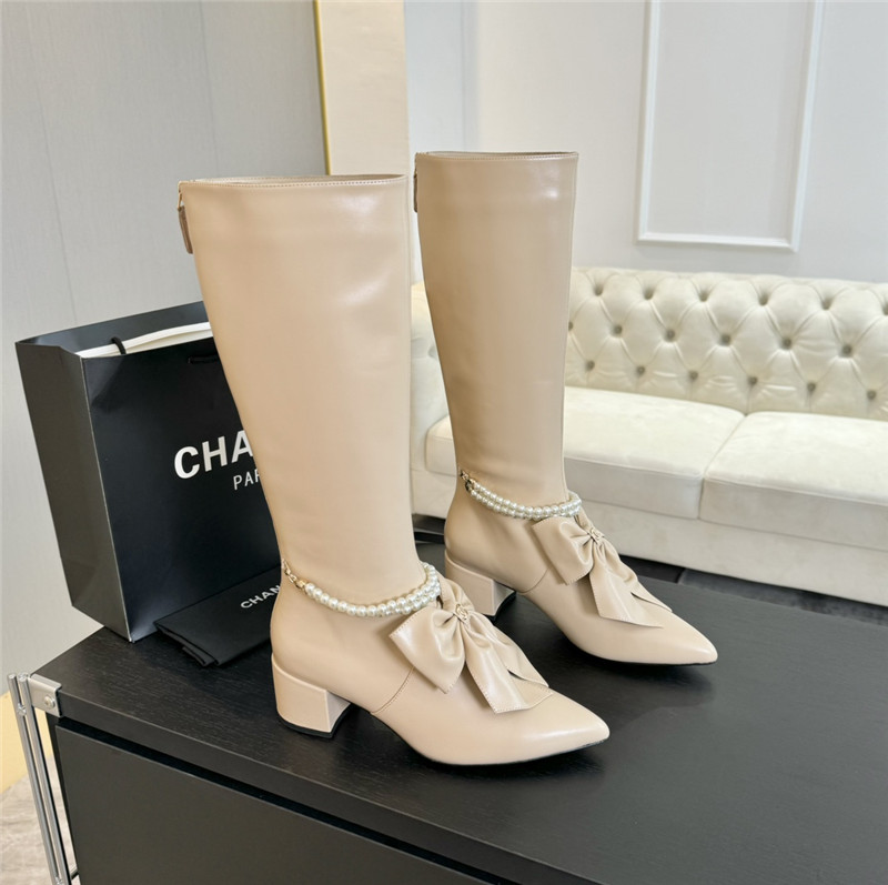 Ch**el pearl chain pointed beige high boot
