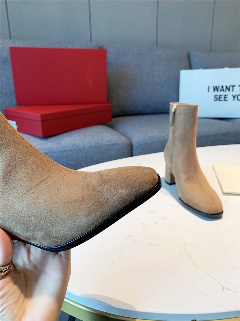 Va1e*ntin0 garavani beige suede vlogo ankle boots