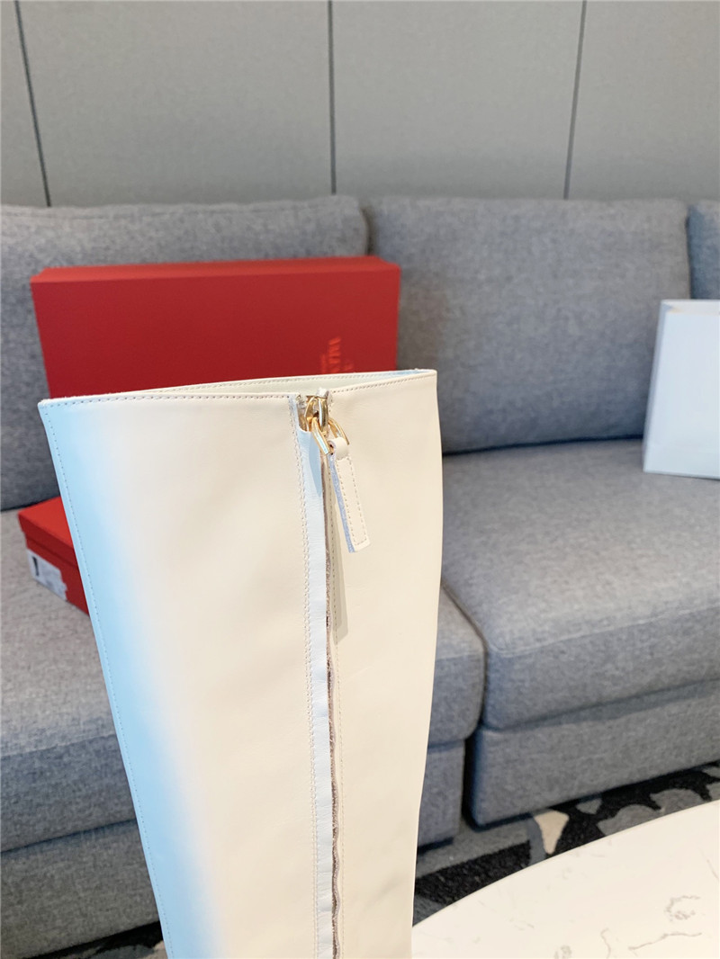 Va1e*ntin0 studded heeled white calfskin knee-high boots