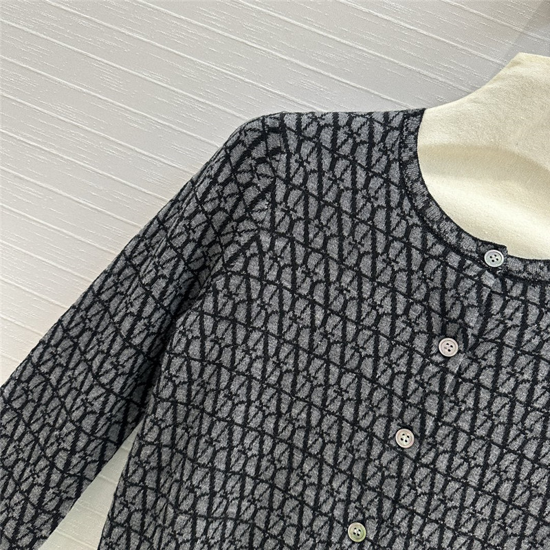 Va1e*ntin0 toile iconographe cardigan in grey