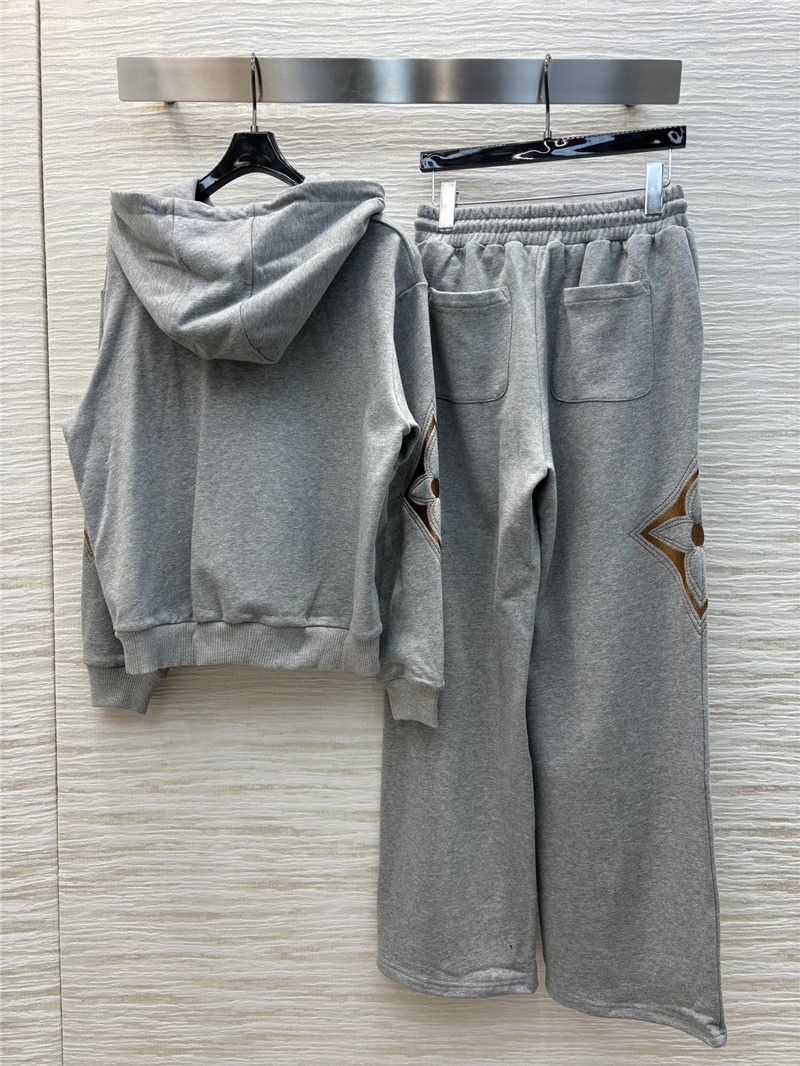 l0vis Vvtt0n lv casual suit