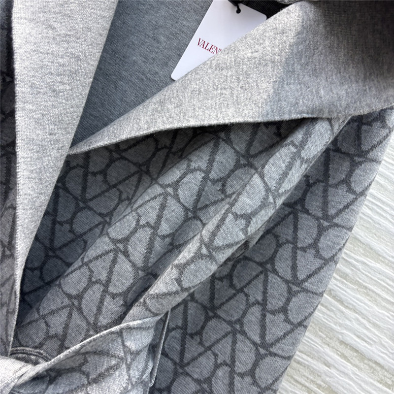 Va1e*ntin0 knitted coat