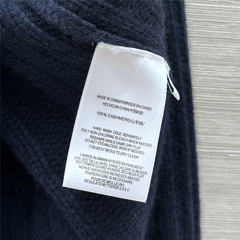 Vanitoo cashmere sweater