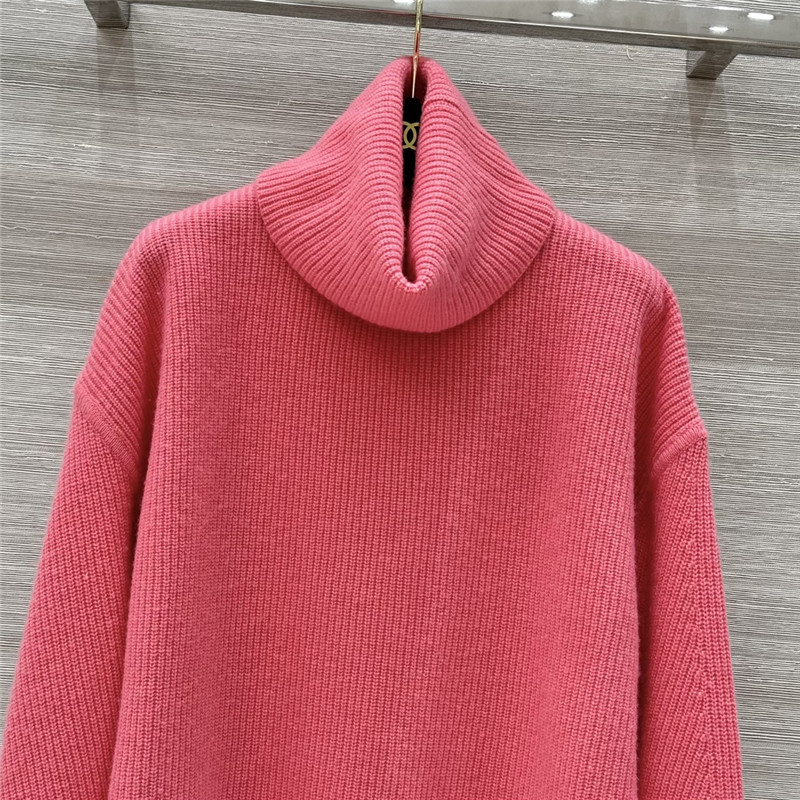 H**me5 cashmere turtleneck sweater