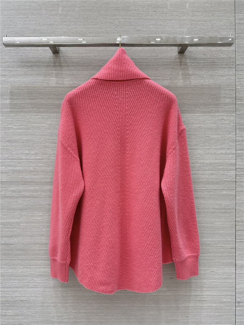 H**me5 cashmere turtleneck sweater
