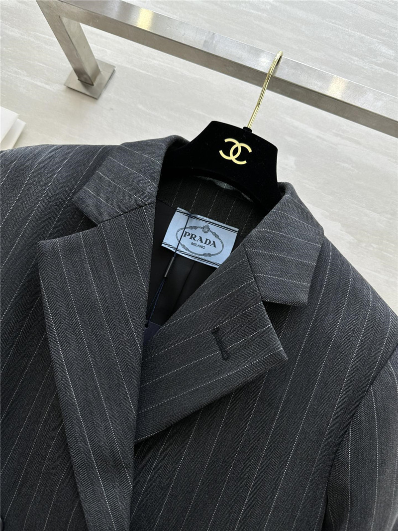 Pra*a striped suit jacket
