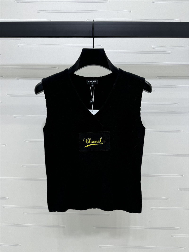 Ch**el v-neck knitted vest