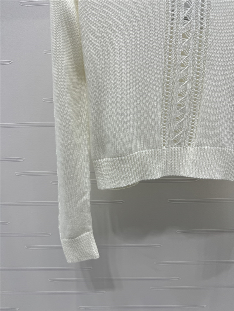 Ch**el white v-neck knitted sweater