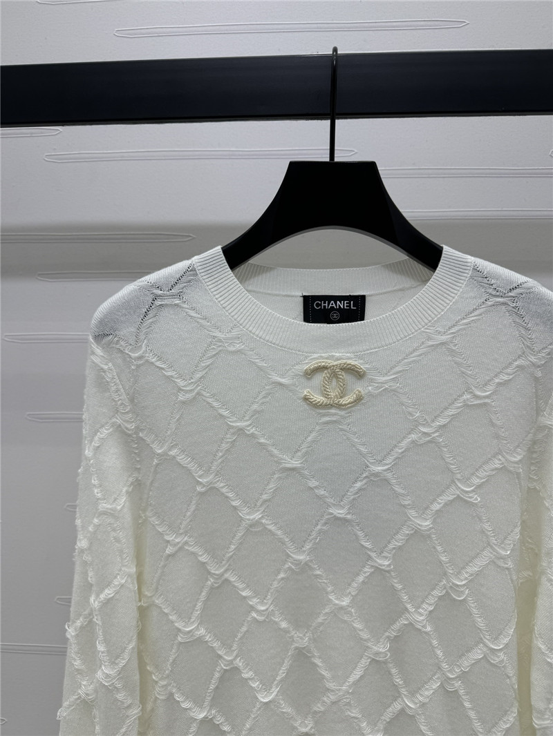 ch**el D1am0nd quilted wool sweater white