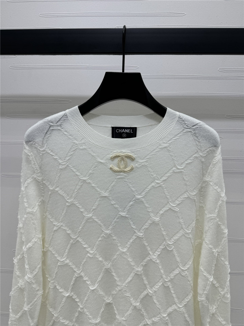 ch**el D1am0nd quilted wool sweater white