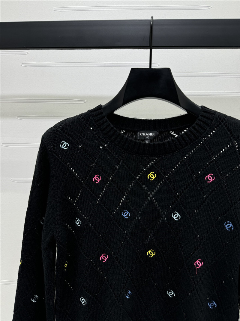 Ch**el colorful embroidered wool pullover in black