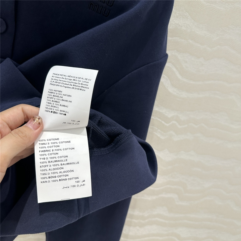 M1um1u temperament suit