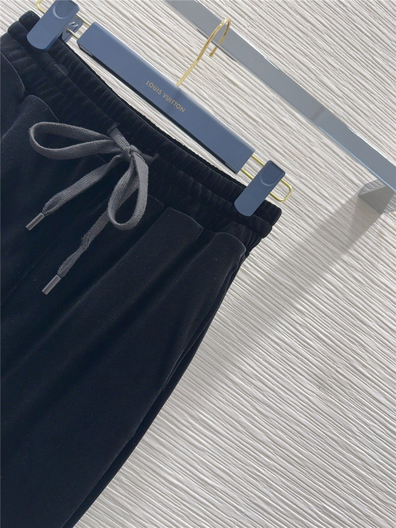 l0vis Vvtt0n lv new suit