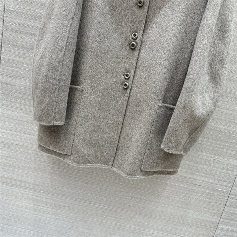 Vanitoo mid-length coat