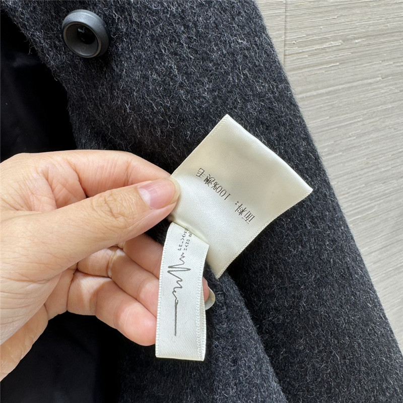 Vanitoo mid-length coat