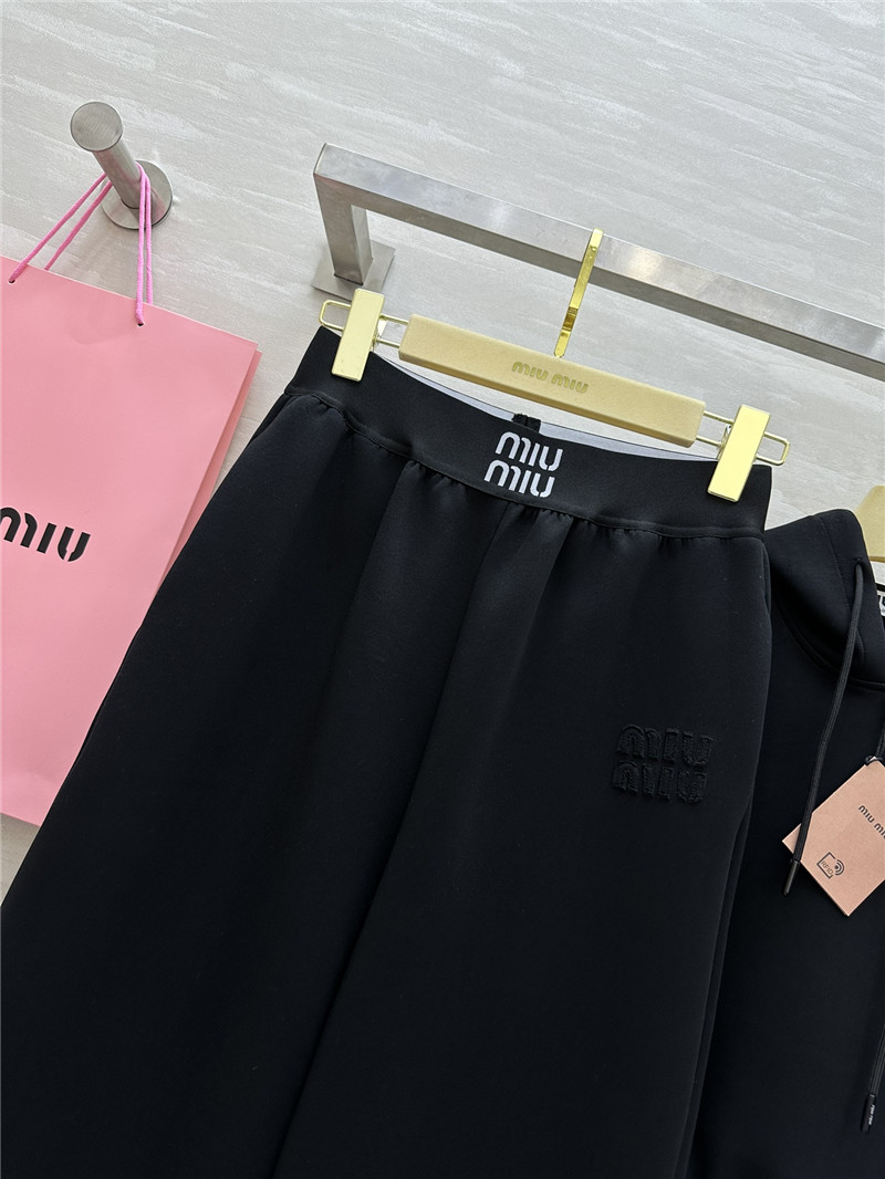 M1um1u space cotton suit