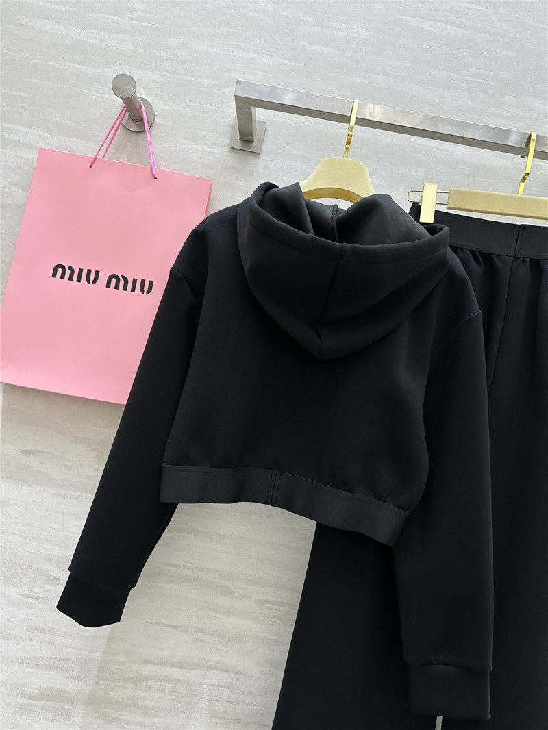 M1um1u space cotton suit