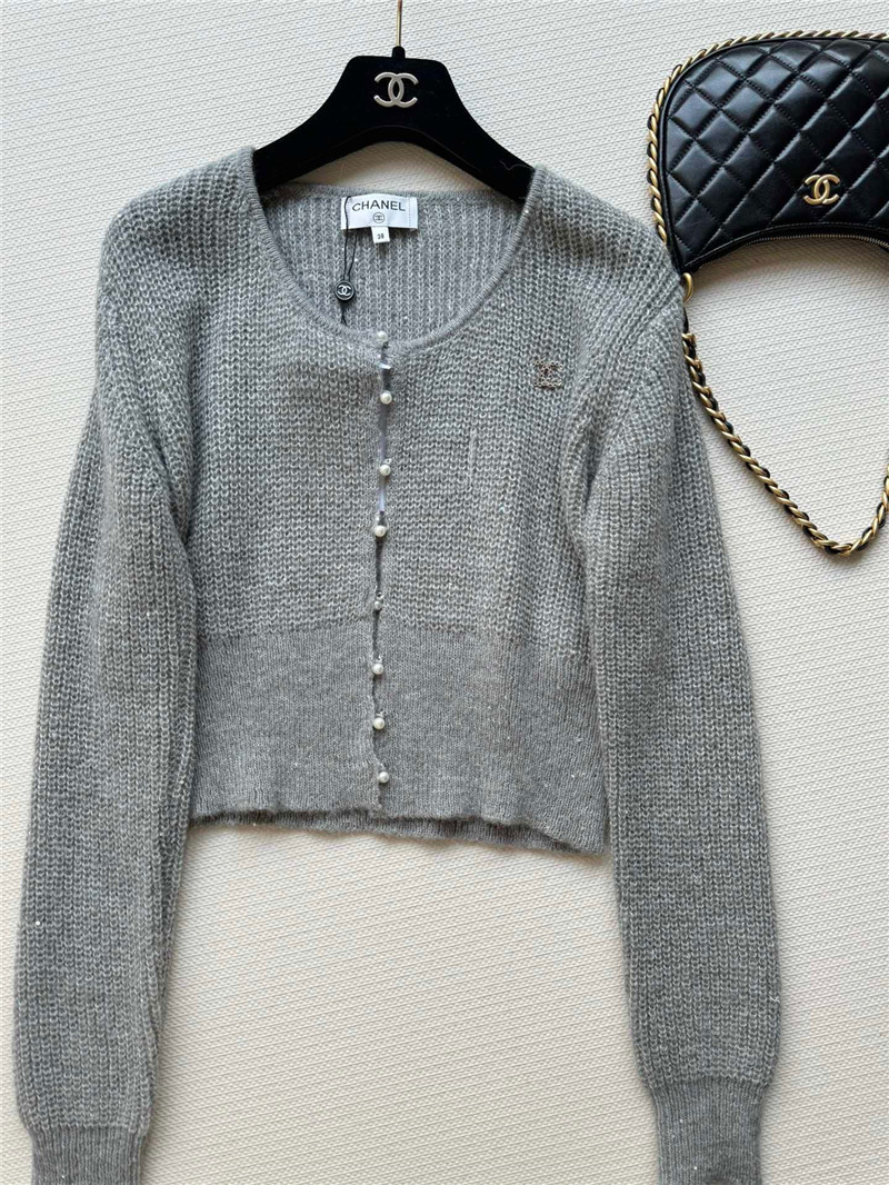 Ch**el pearl buttons rib cardigan grey