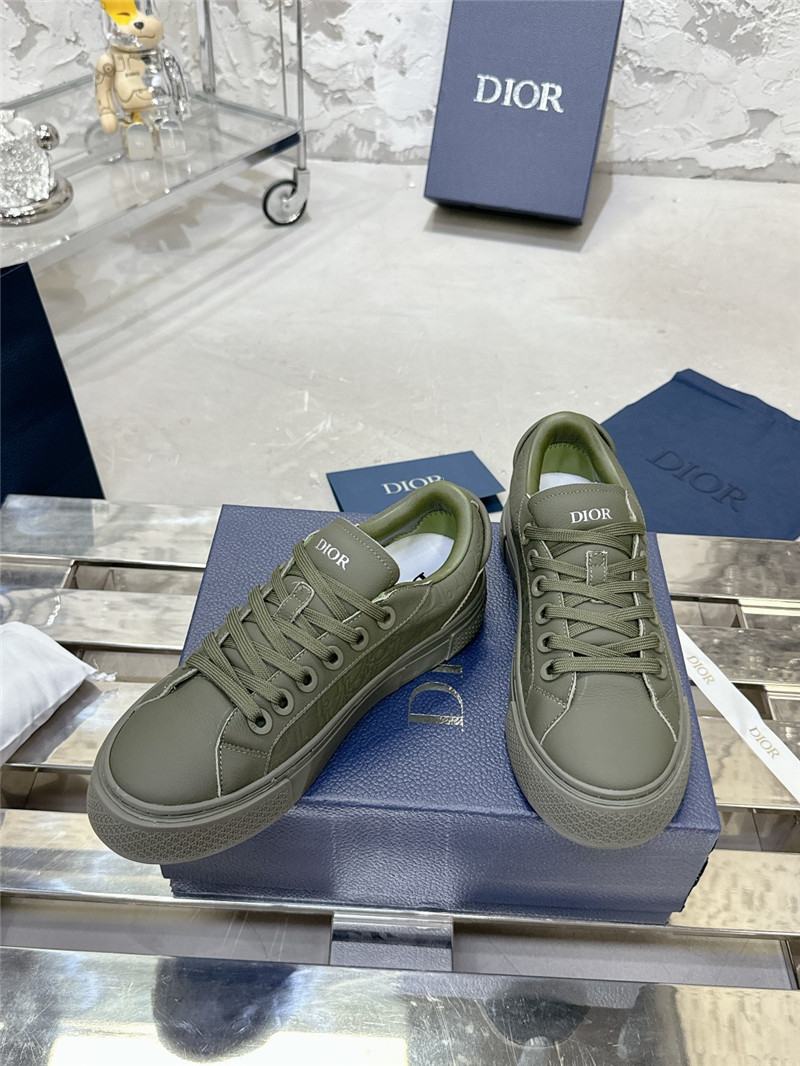 walk’n’D10r green sneakers