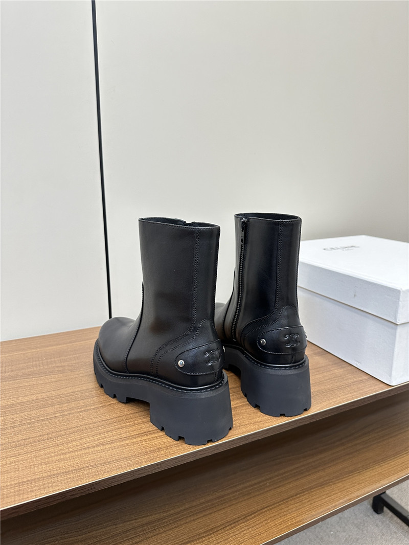 Ce1i*e margaret black chelsea boots