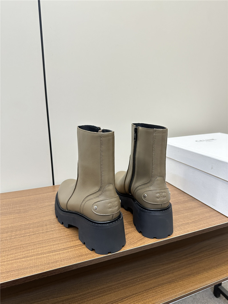 Ce1i*e margaret calfskin chelsea boots