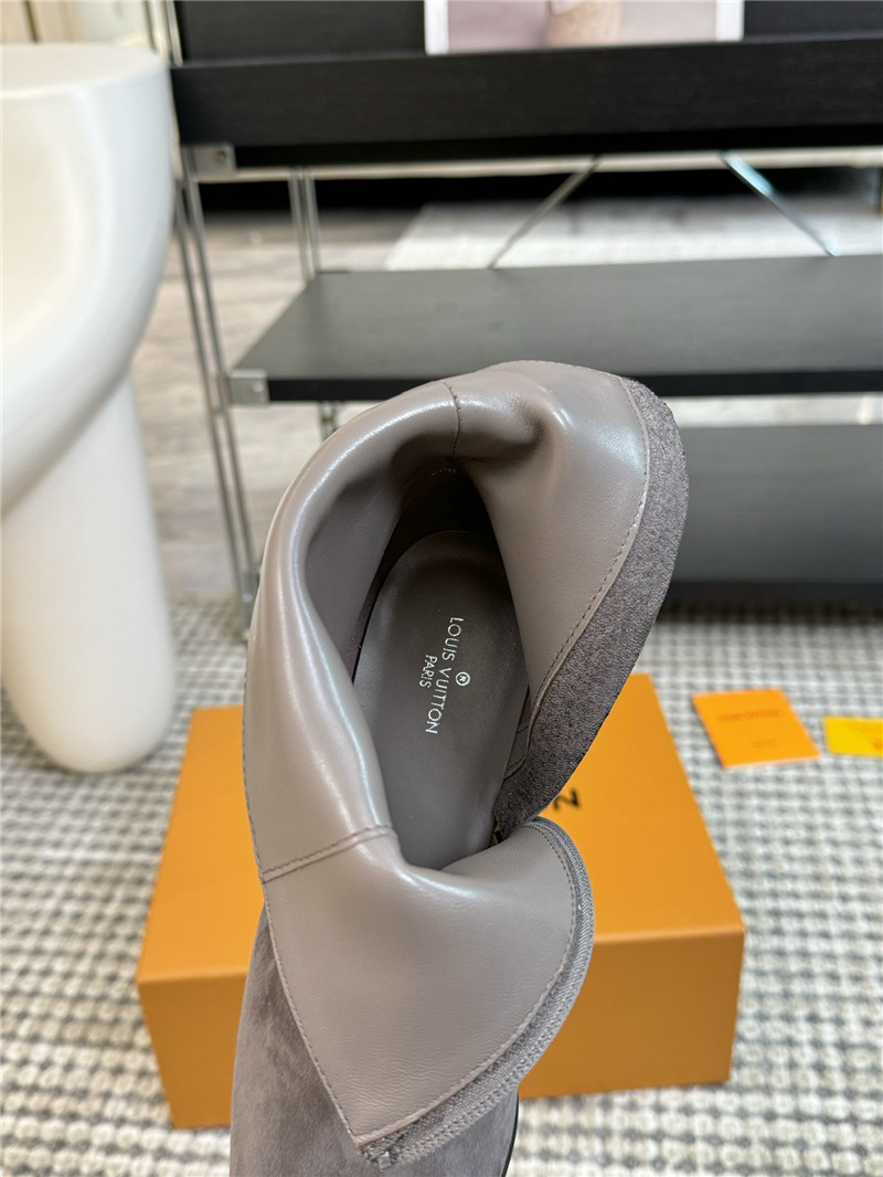 l0vis Vvtt0n lv pointed suede  leather ankle boots