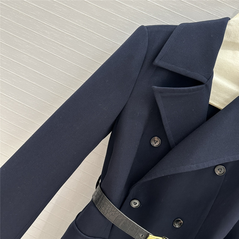 b0tt*ga Ven*ta trench coat