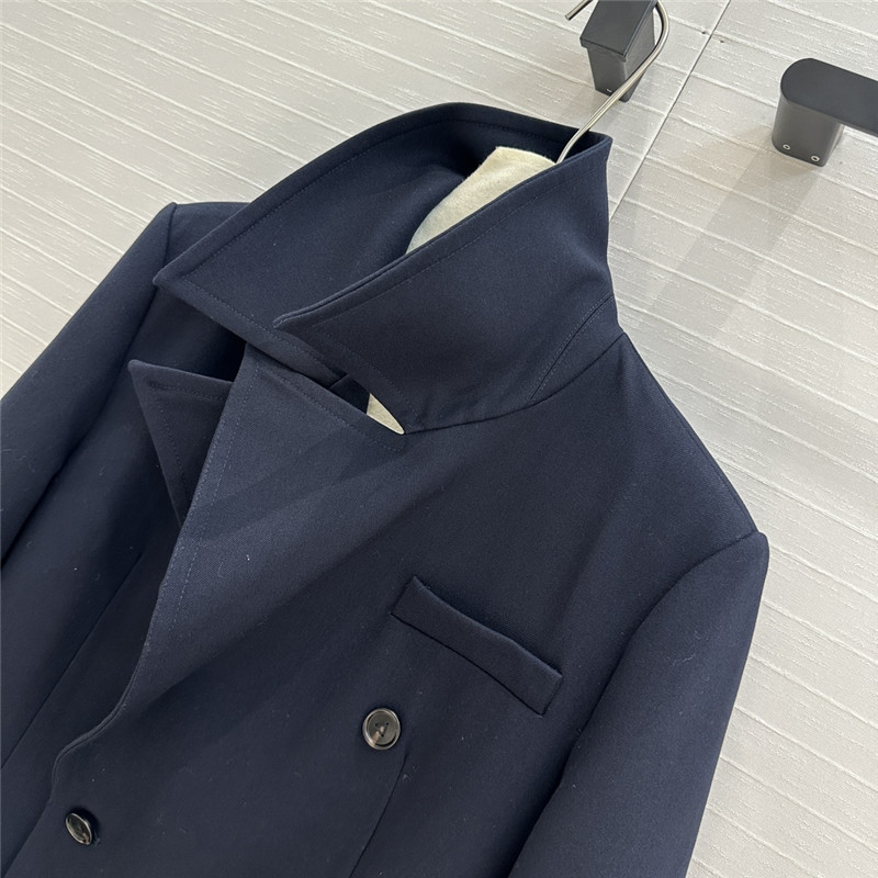 b0tt*ga Ven*ta trench coat