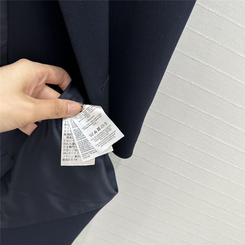 b0tt*ga Ven*ta trench coat