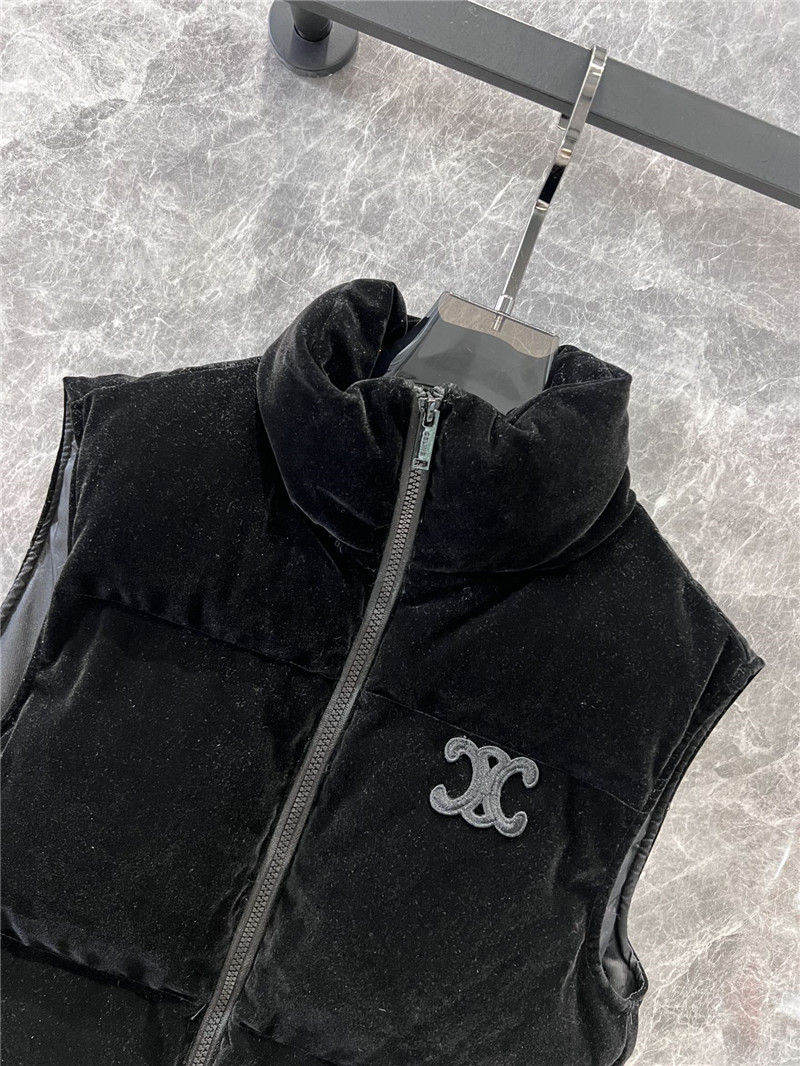 Ce1i*e velvet padded vest