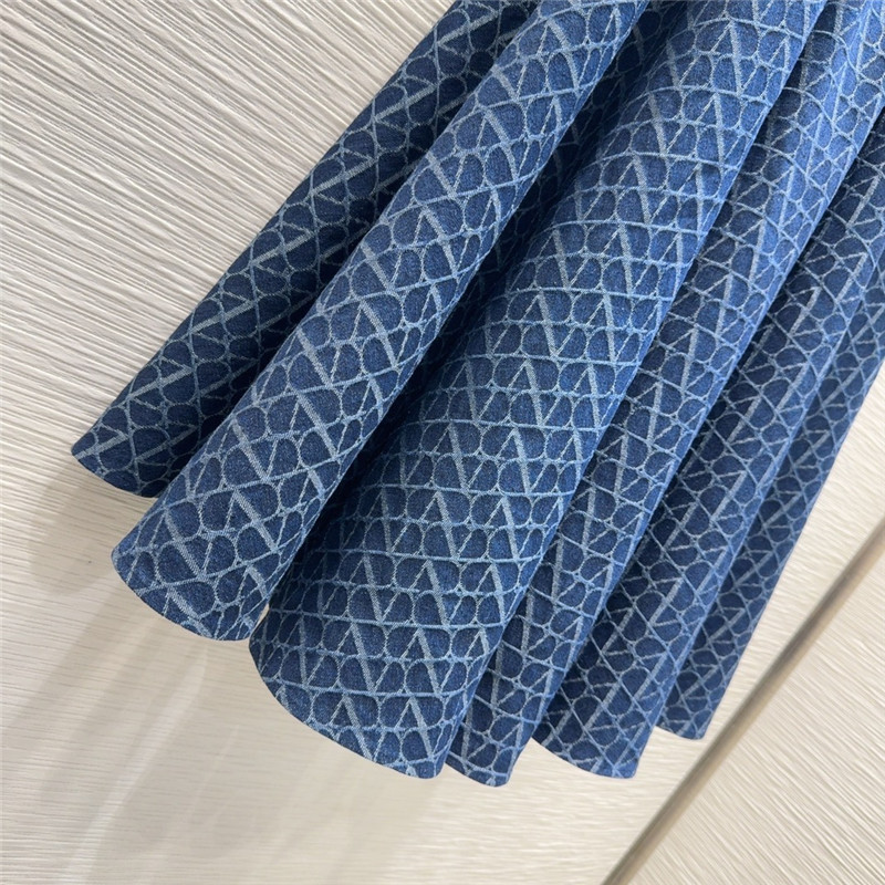 Va1e*ntin0 hot style skirt