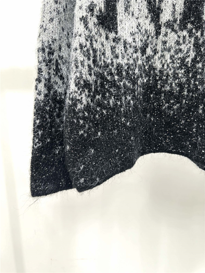 Vanitoo Wool Blend Sweater Grey/Black