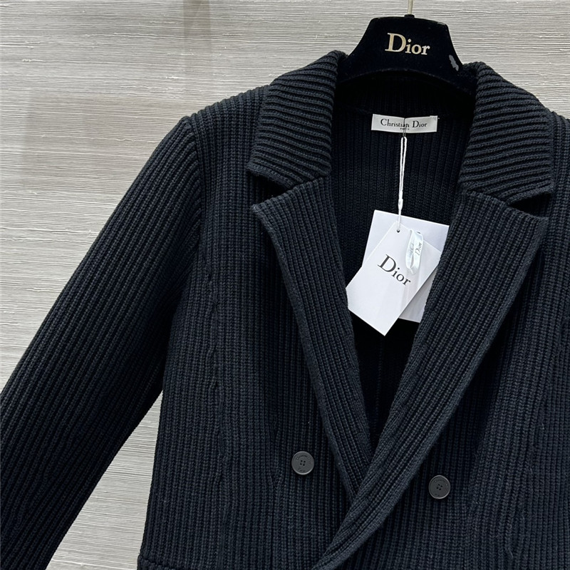 D10r double-breasted knitted coat