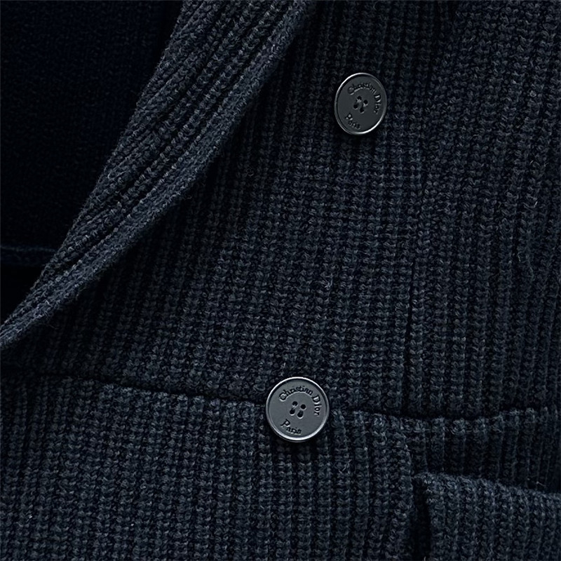 D10r double-breasted knitted coat