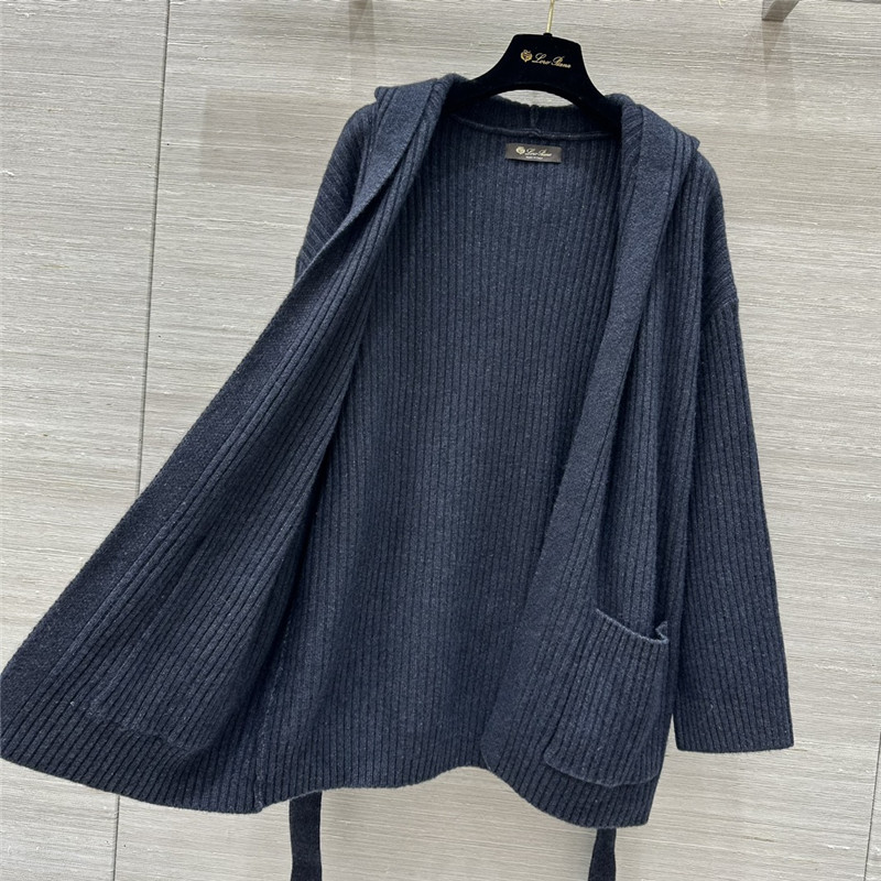 L0r0 P1ana tie jacket + trousers set