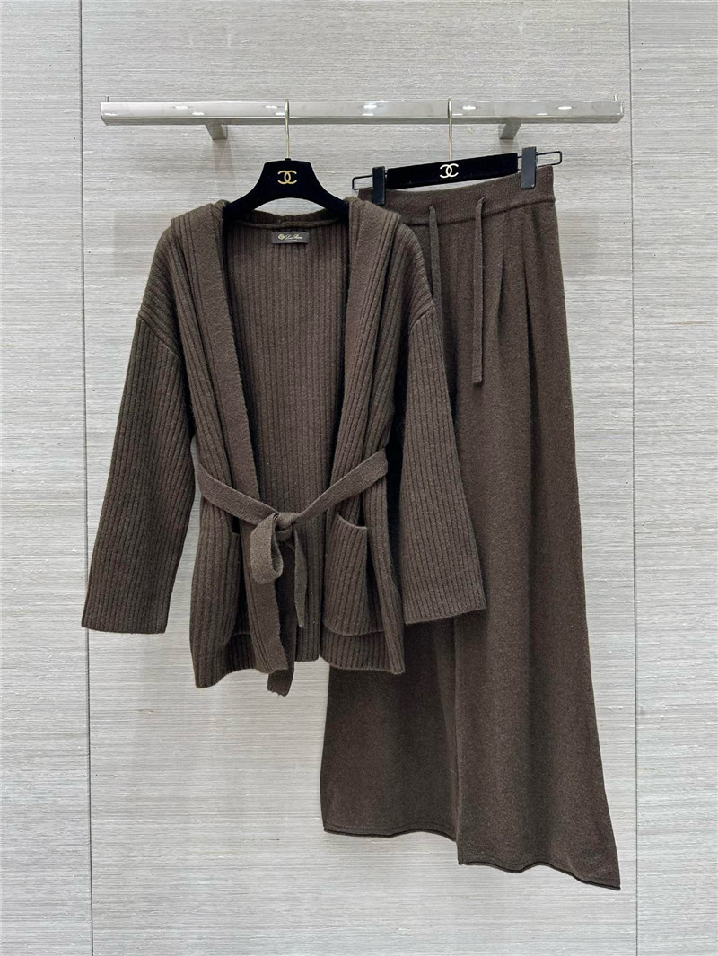 L0r0 P1ana tie jacket + trousers set