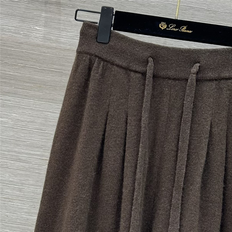 L0r0 P1ana tie jacket + trousers set