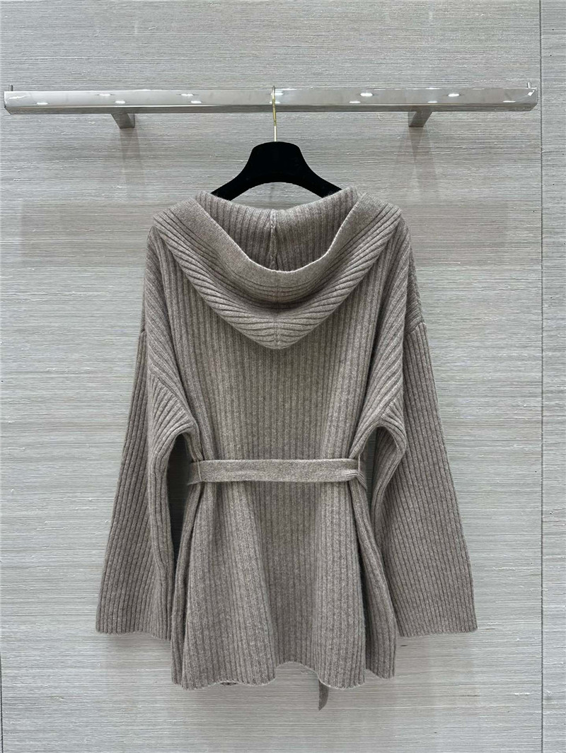 L0r0 P1ana tie jacket + trousers set