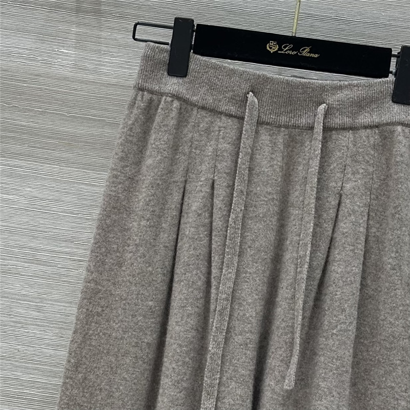 L0r0 P1ana tie jacket + trousers set