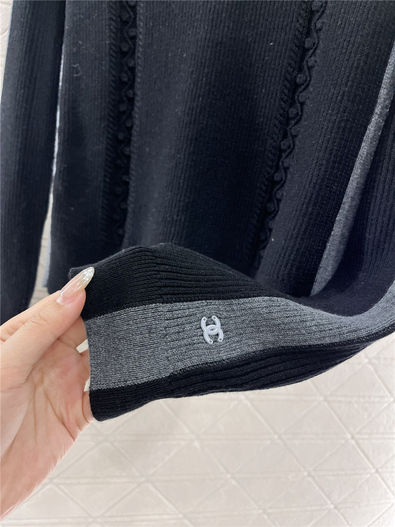 Ch**el logo ribbed-knit turtleneck top black