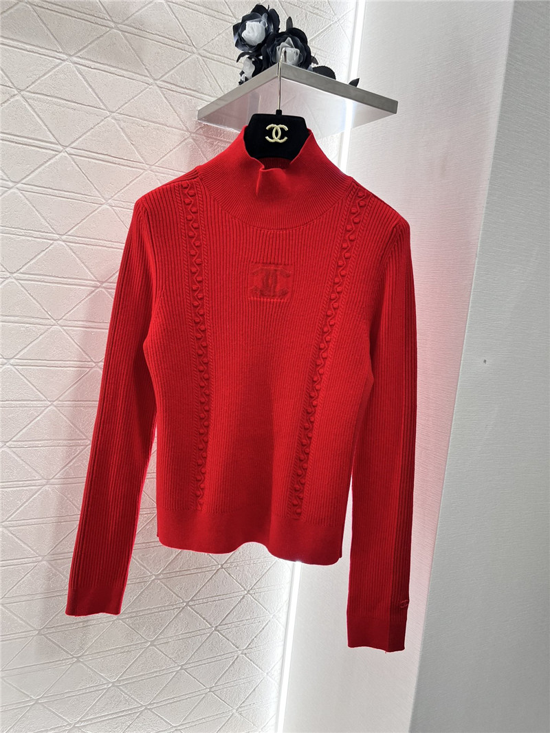 Ch**el logo ribbed-knit turtleneck top red