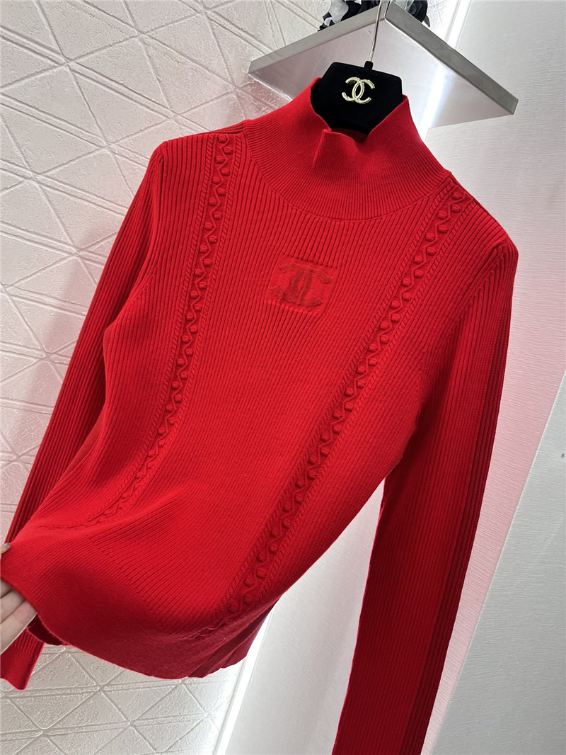 Ch**el logo ribbed-knit turtleneck top red