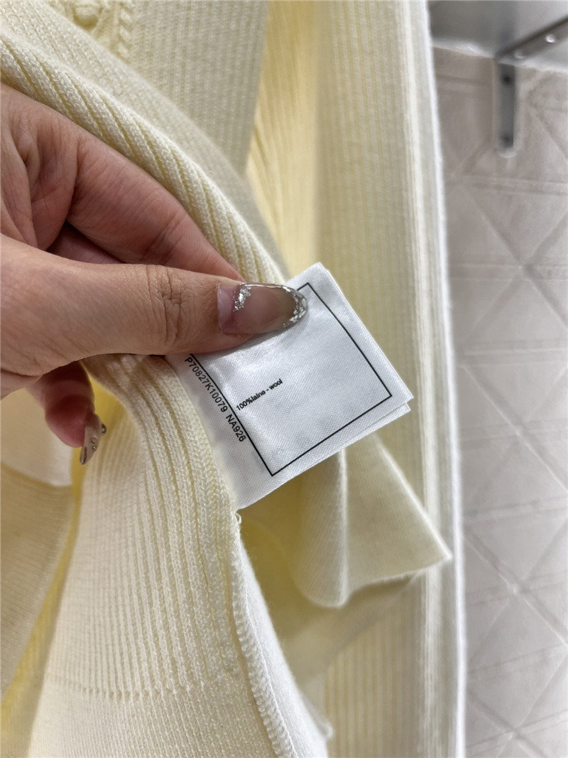 Ch**el logo ribbed-knit turtleneck top white