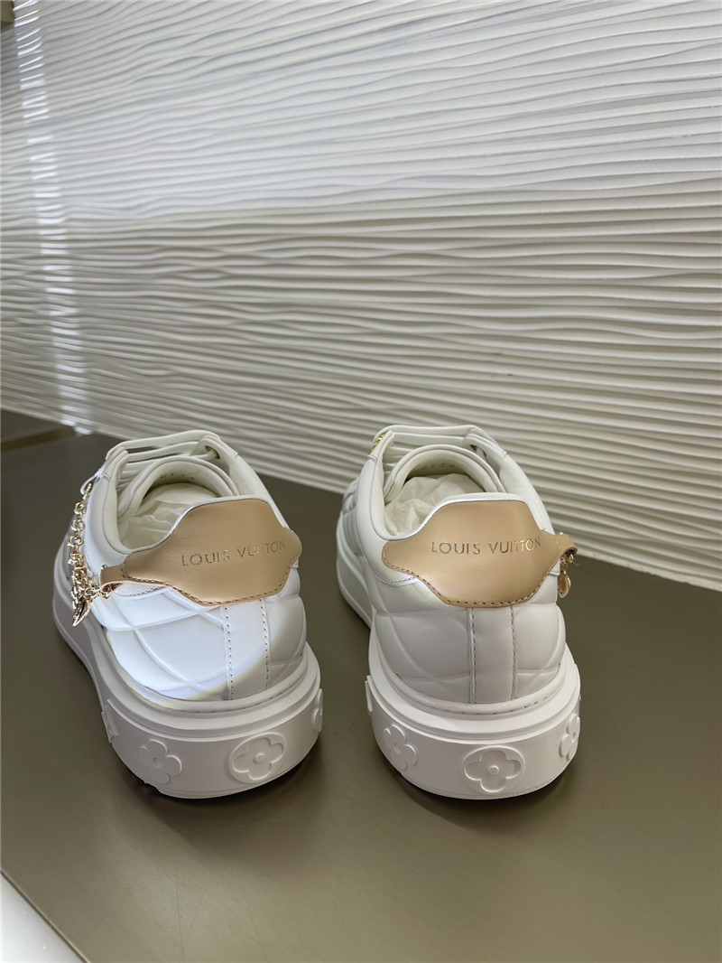 l0vis Vvtt0n beverly hills sneaker in white