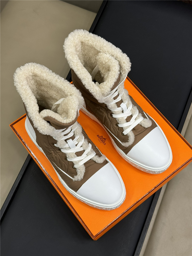 H**me5 brown fresh snow boots