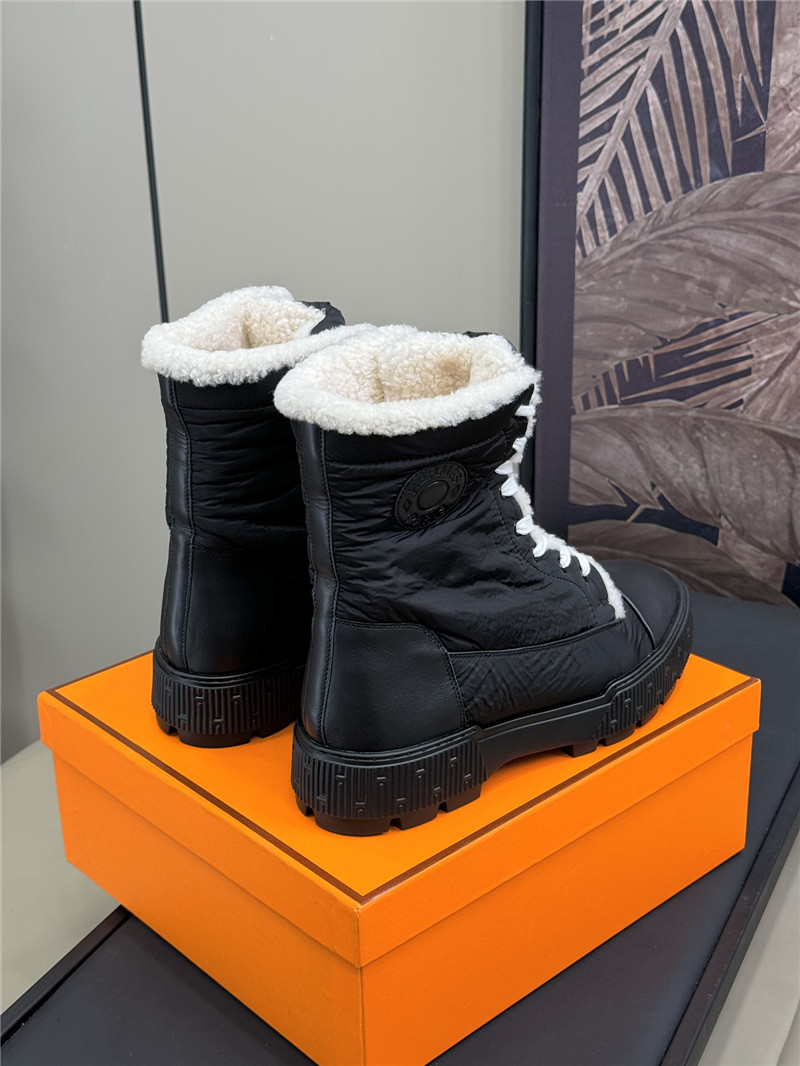 H**me5 fresh snow boots in black