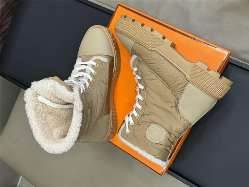 H**me5 fresh snow boots