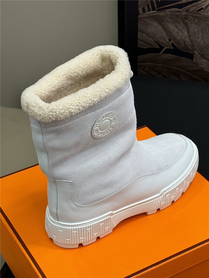 H**me5 journey white suede ankle boots