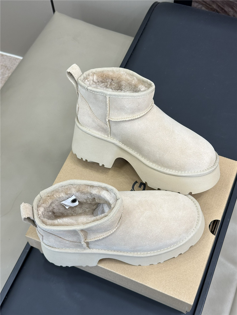 UGG Classic Ultra Mini New Heights Boot
